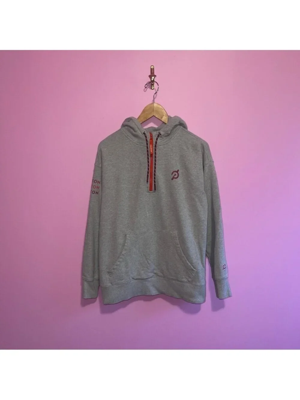 Peloton Grey‎ Half-Zip Hoodie Sweatshirt Men’s Small Kangaroo Pocket Logo
